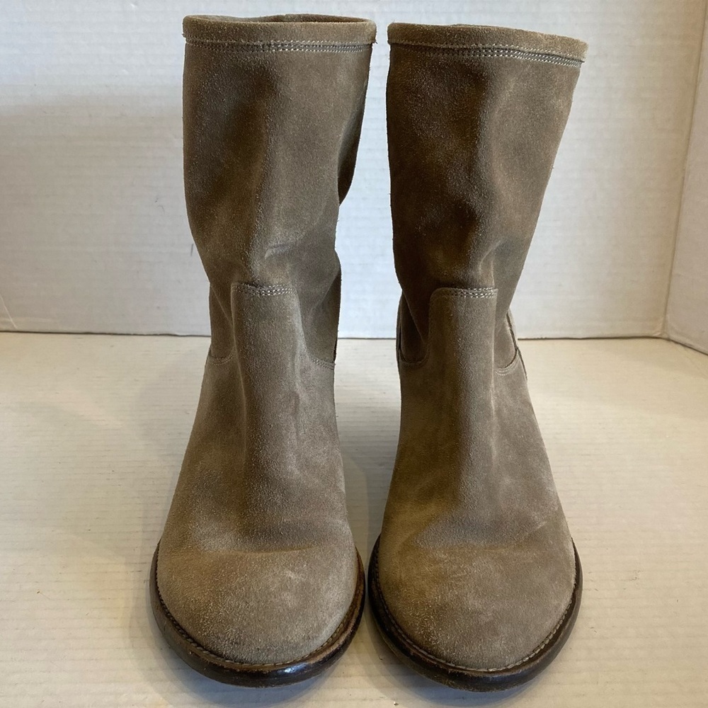 Made in Italy Leather AGL Boots Size 37 US Size 7 Tan Suede Casual Classic Chic
